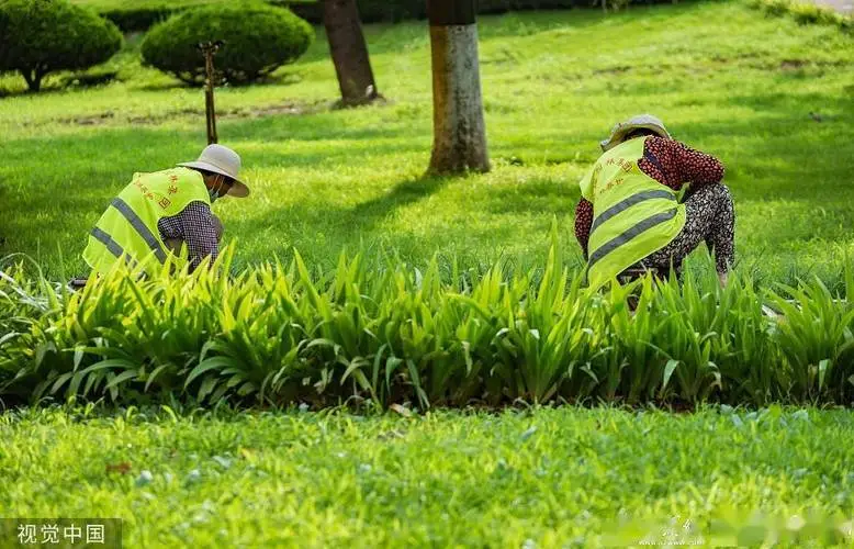米乐m6官网登录入口：网球拍小礼物怎么选购好